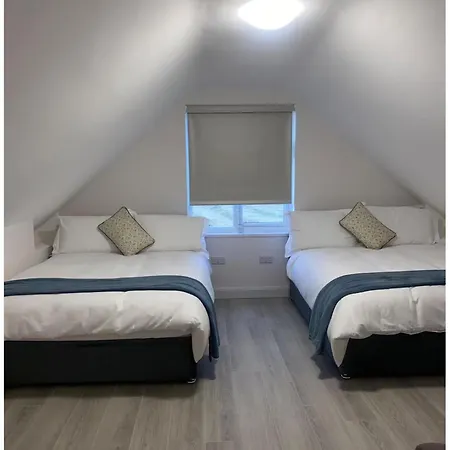 Seaside Hideaway In بيت للعطل
